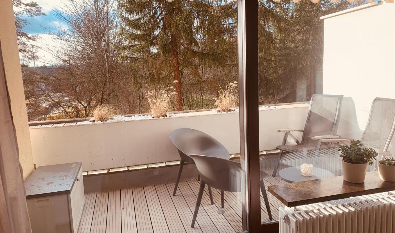 3 Tannen In Apartment *